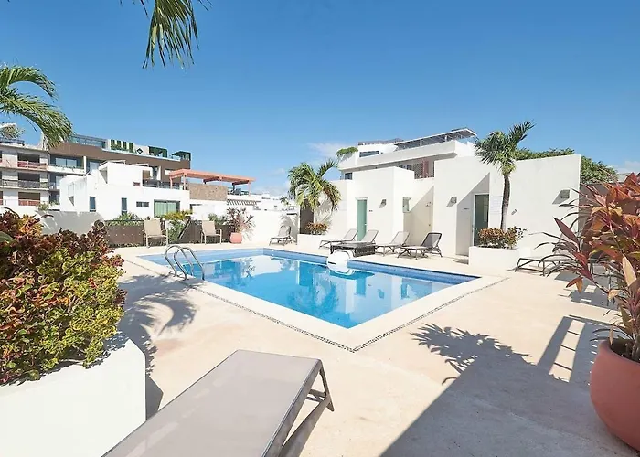 2br - Pool, Bbq & Steps Away * Playa del Carmen