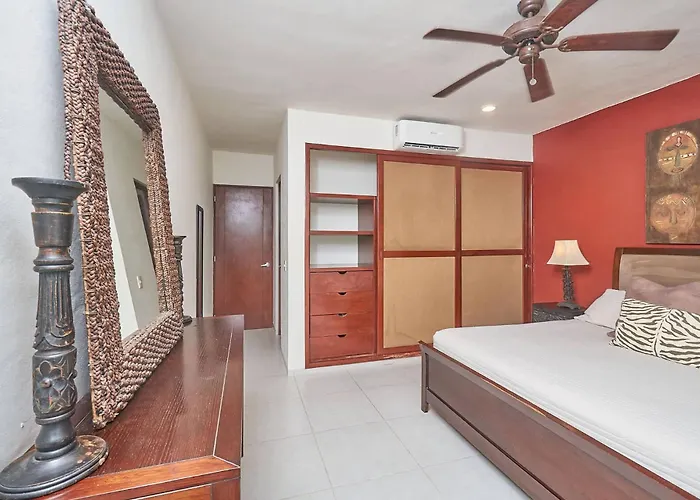 2br - Pool, Bbq & Steps Away *